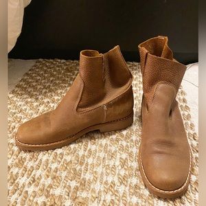 Roots tribal leather shorty 8.5 women’s brand new